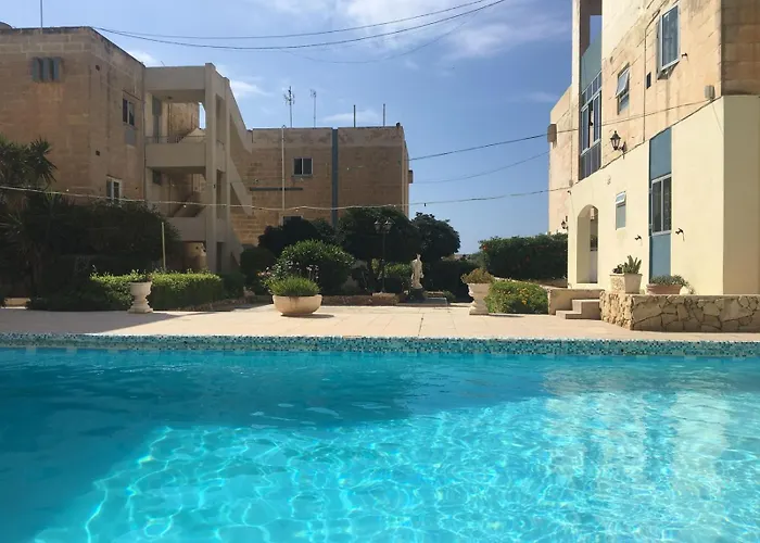 Beautiful Flat With Swimming-Pool & Seaview