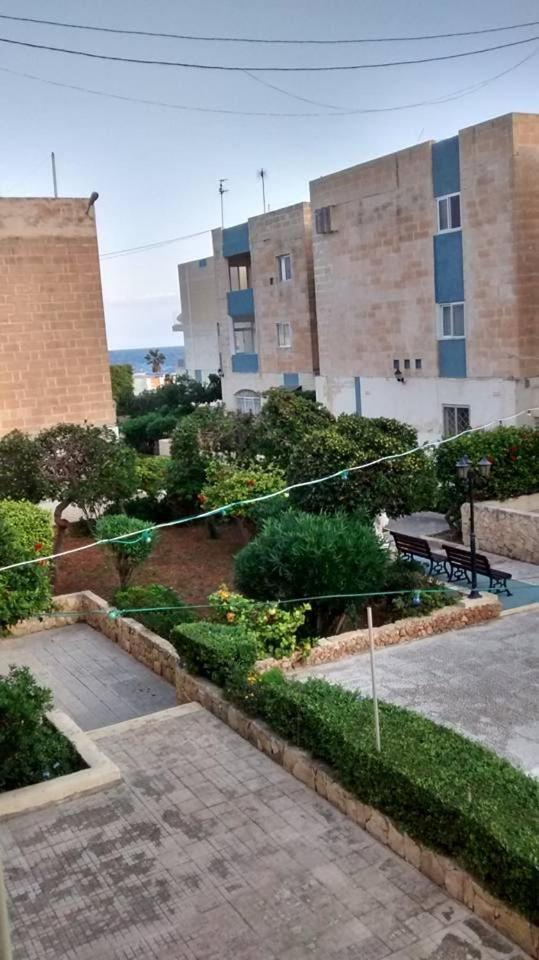 Beautiful Flat With Swimming-pool & Seaview Apartment