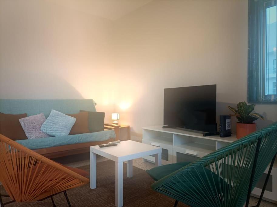 Beautiful Flat With Swimming-pool & Seaview St. Paul's Bay