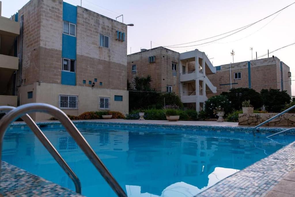 Beautiful Flat With Swimming-pool & Seaview
