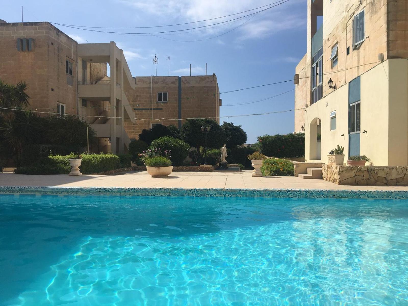 Beautiful Flat With Swimming-pool & Seaview